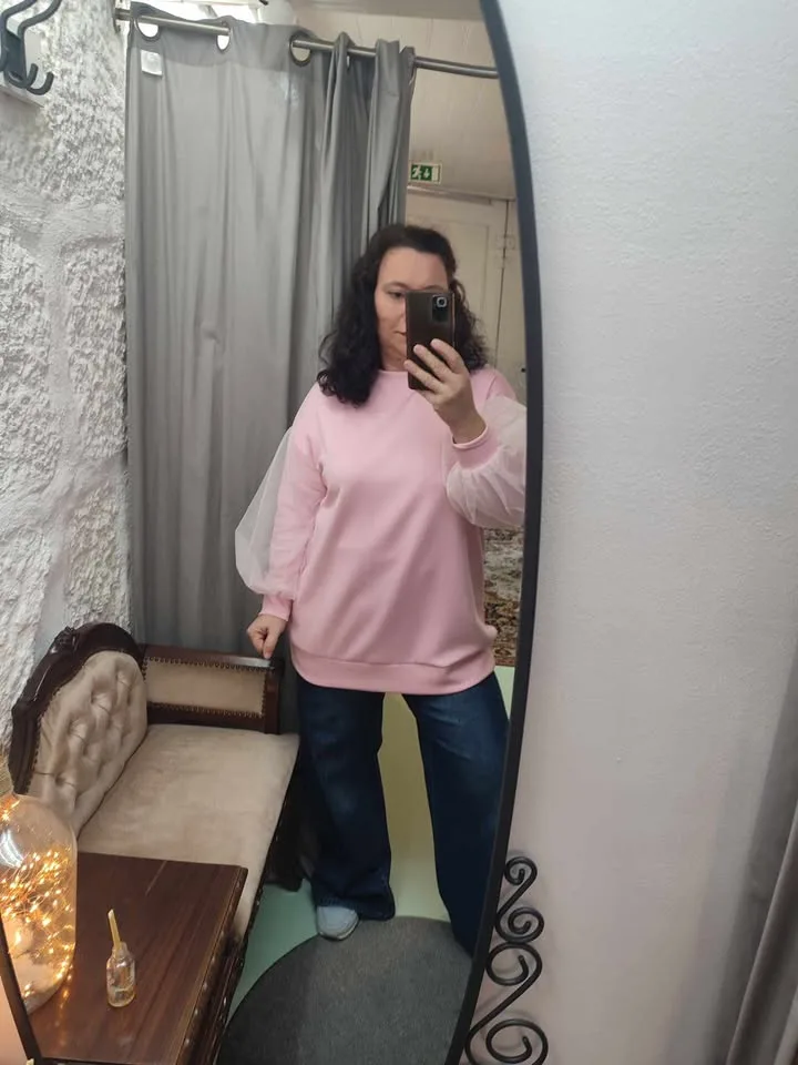 Sweater - Image 4